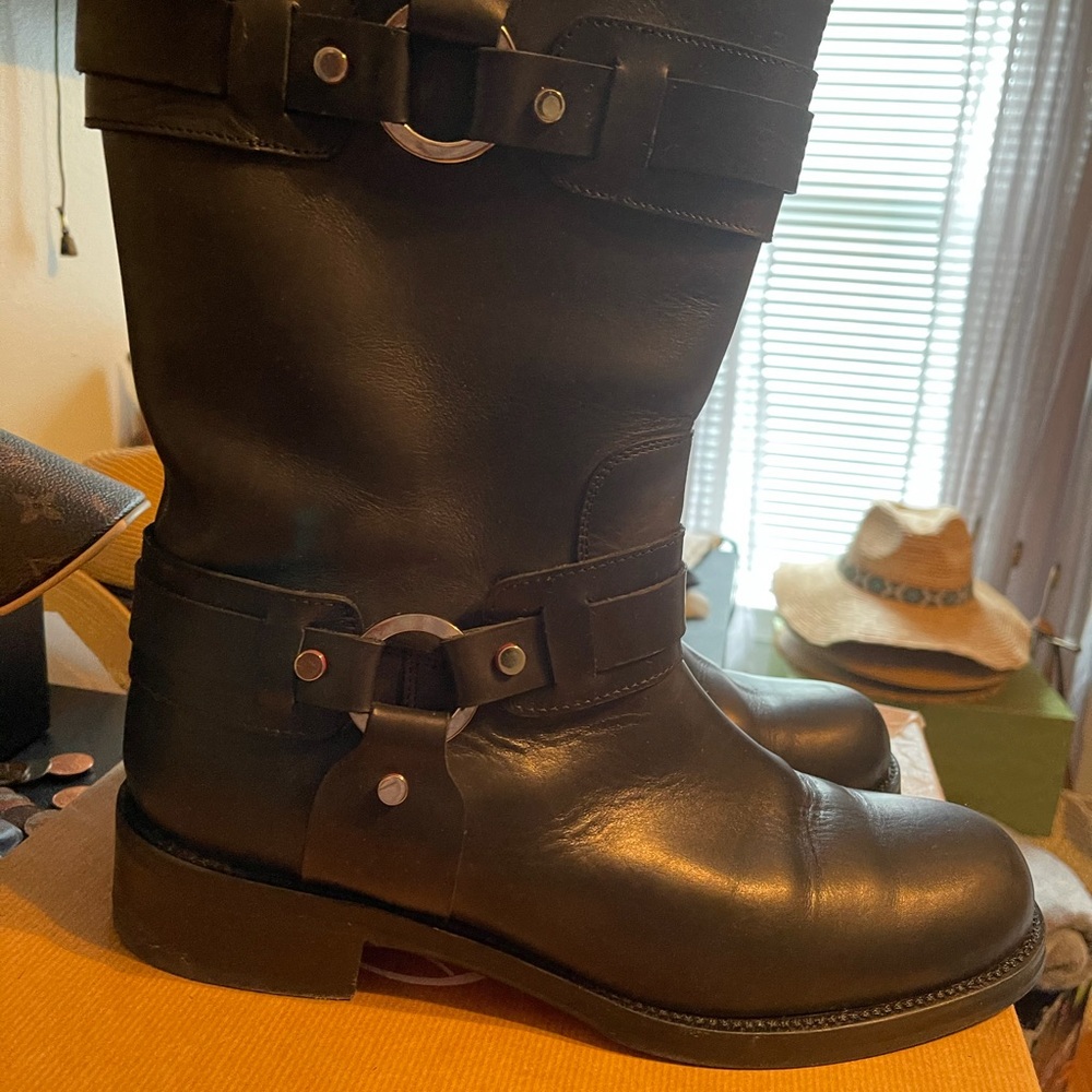 Red bottom boots